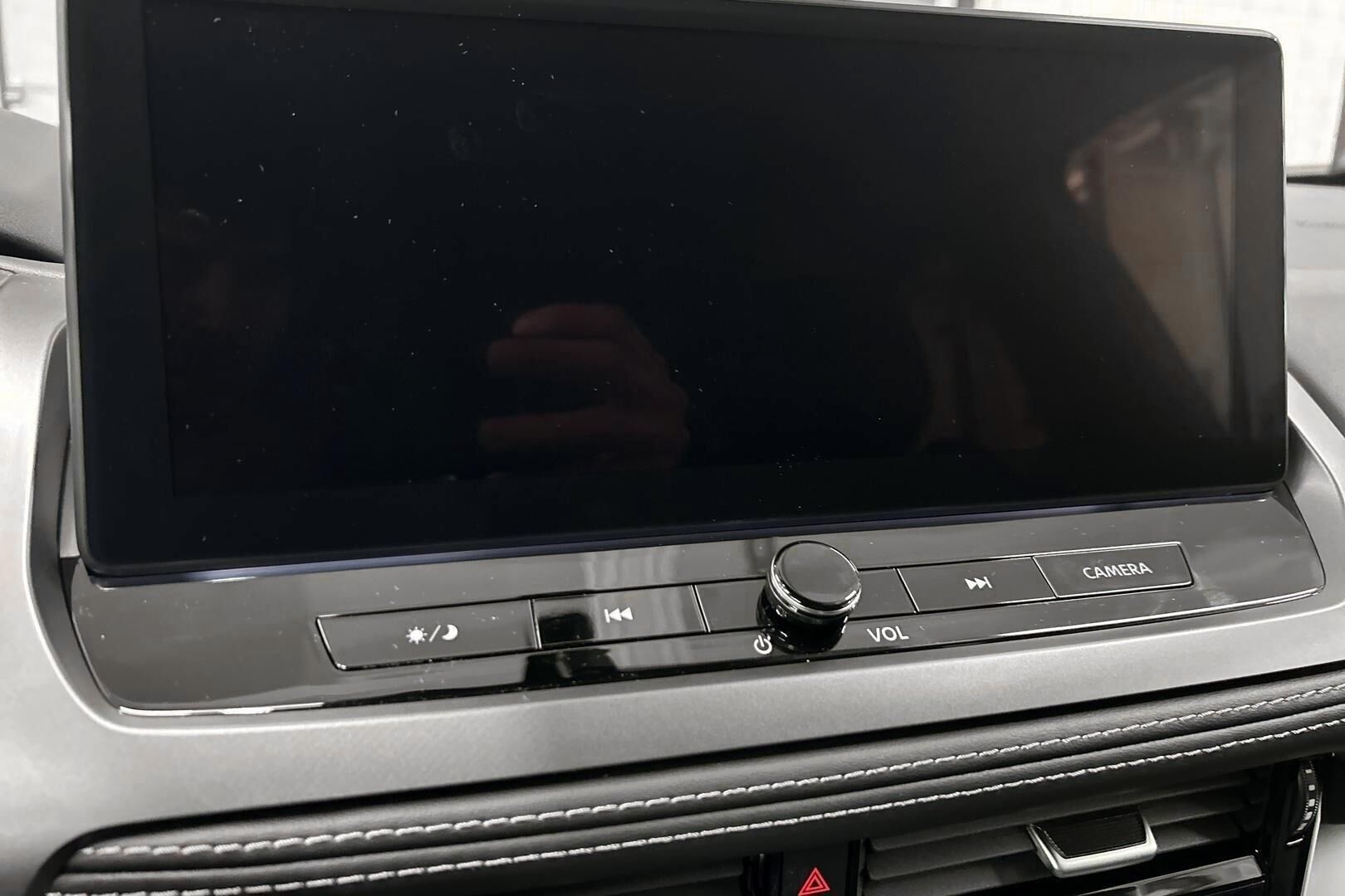 Nissan Qashqai iso kuva 14