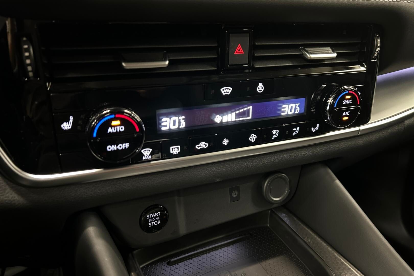 Nissan Qashqai iso kuva 15