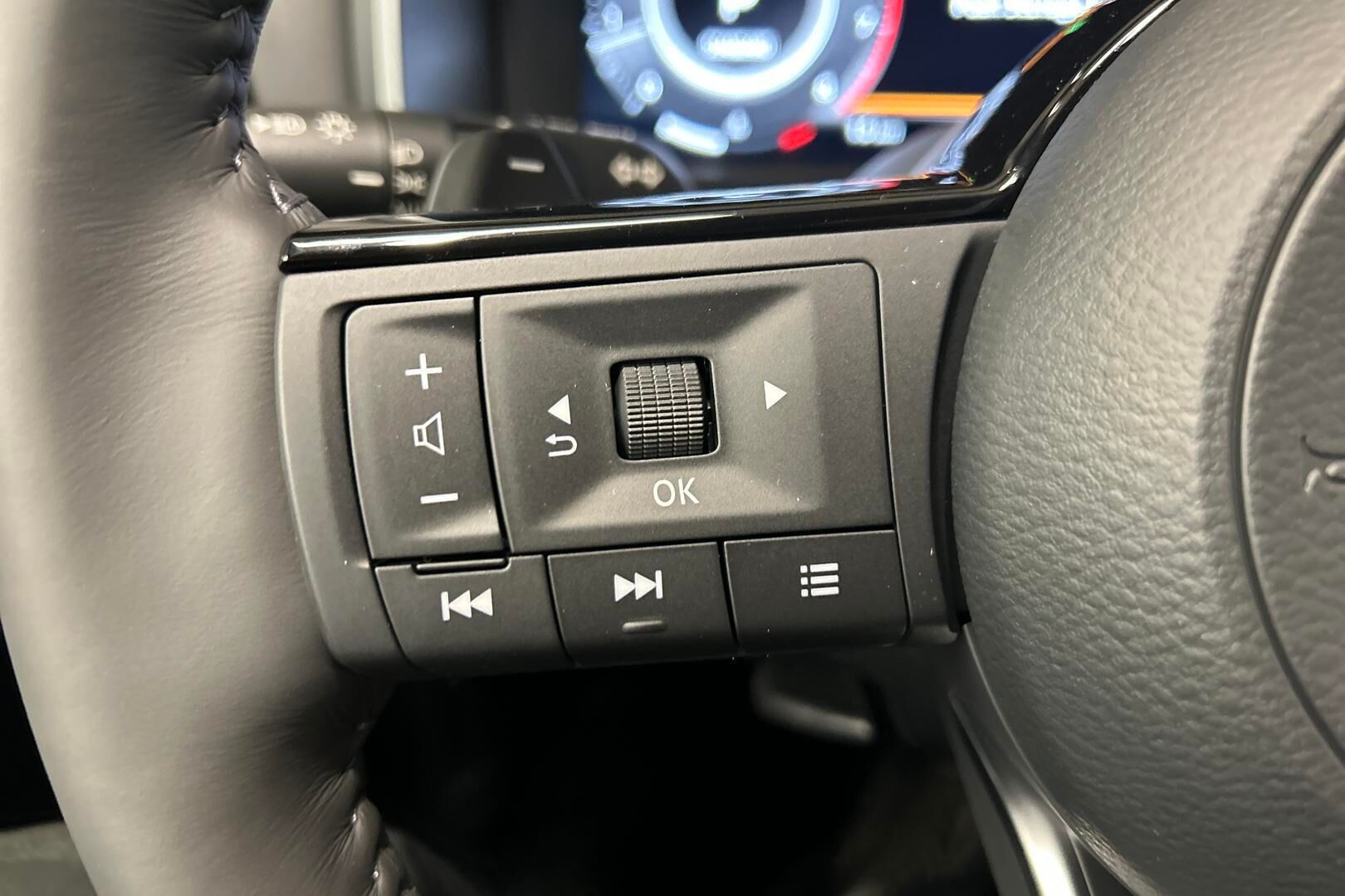 Nissan Qashqai iso kuva 18