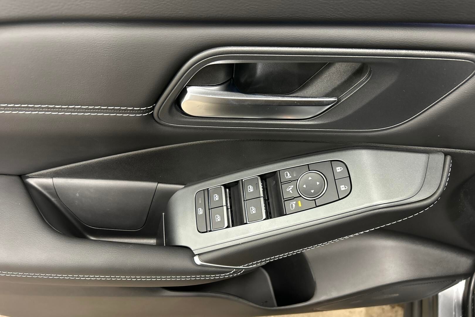 Nissan Qashqai iso kuva 19