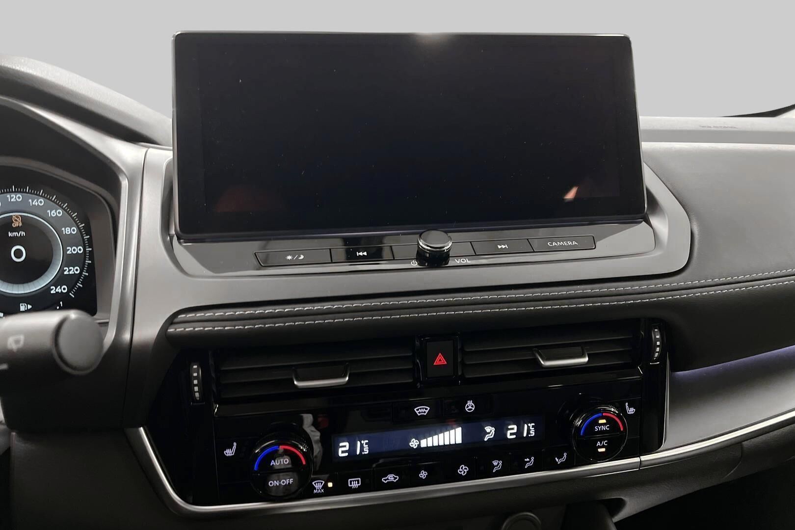 Nissan Qashqai iso kuva 13