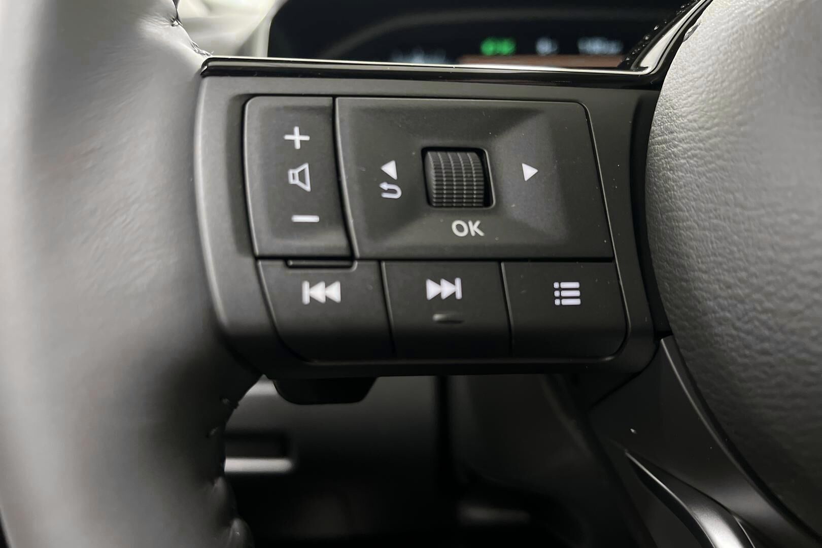 Nissan Qashqai iso kuva 15