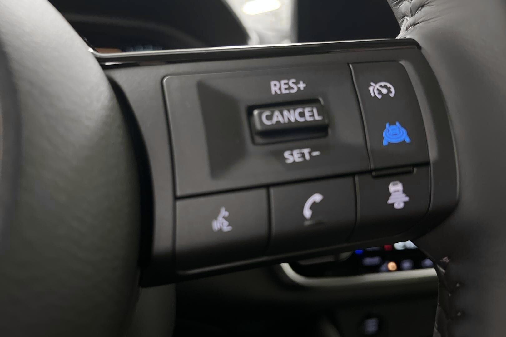 Nissan Qashqai iso kuva 16