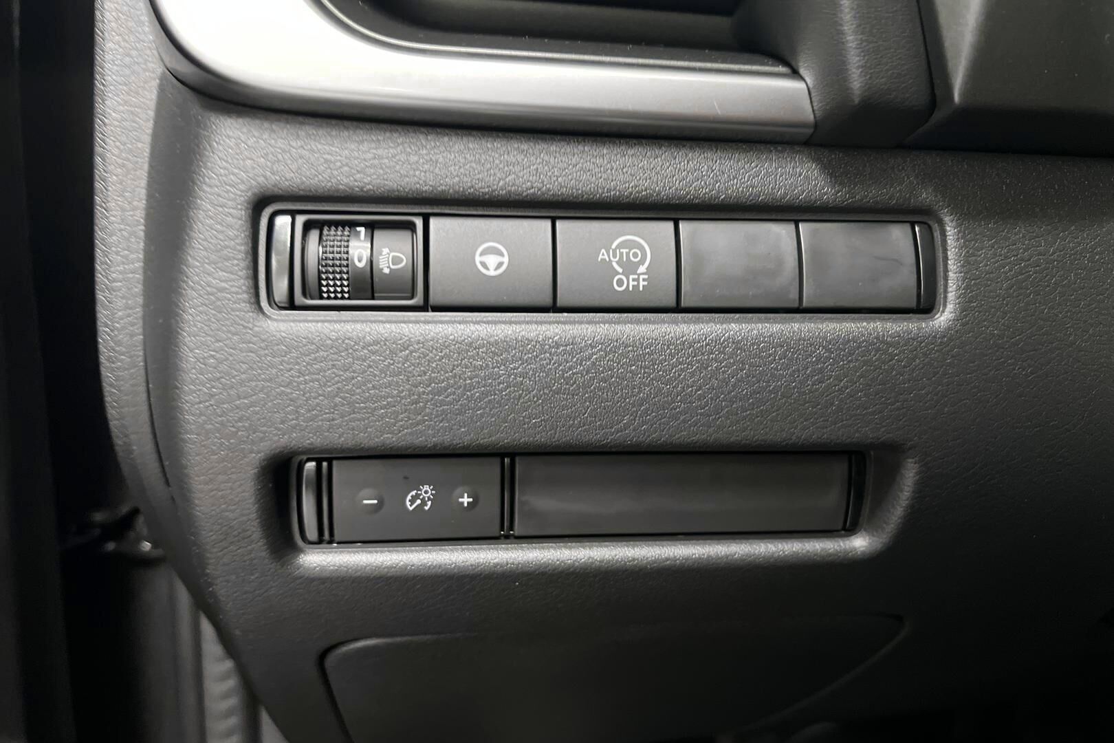 Nissan Qashqai iso kuva 17