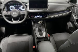 Nissan Qashqai esikatselu 10