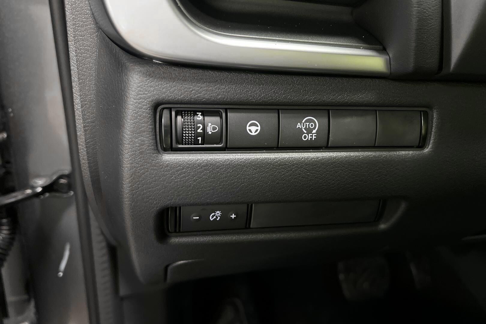 Nissan Qashqai iso kuva 14