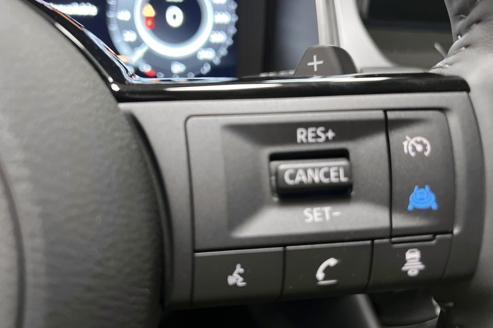 Nissan Qashqai iso kuva 16