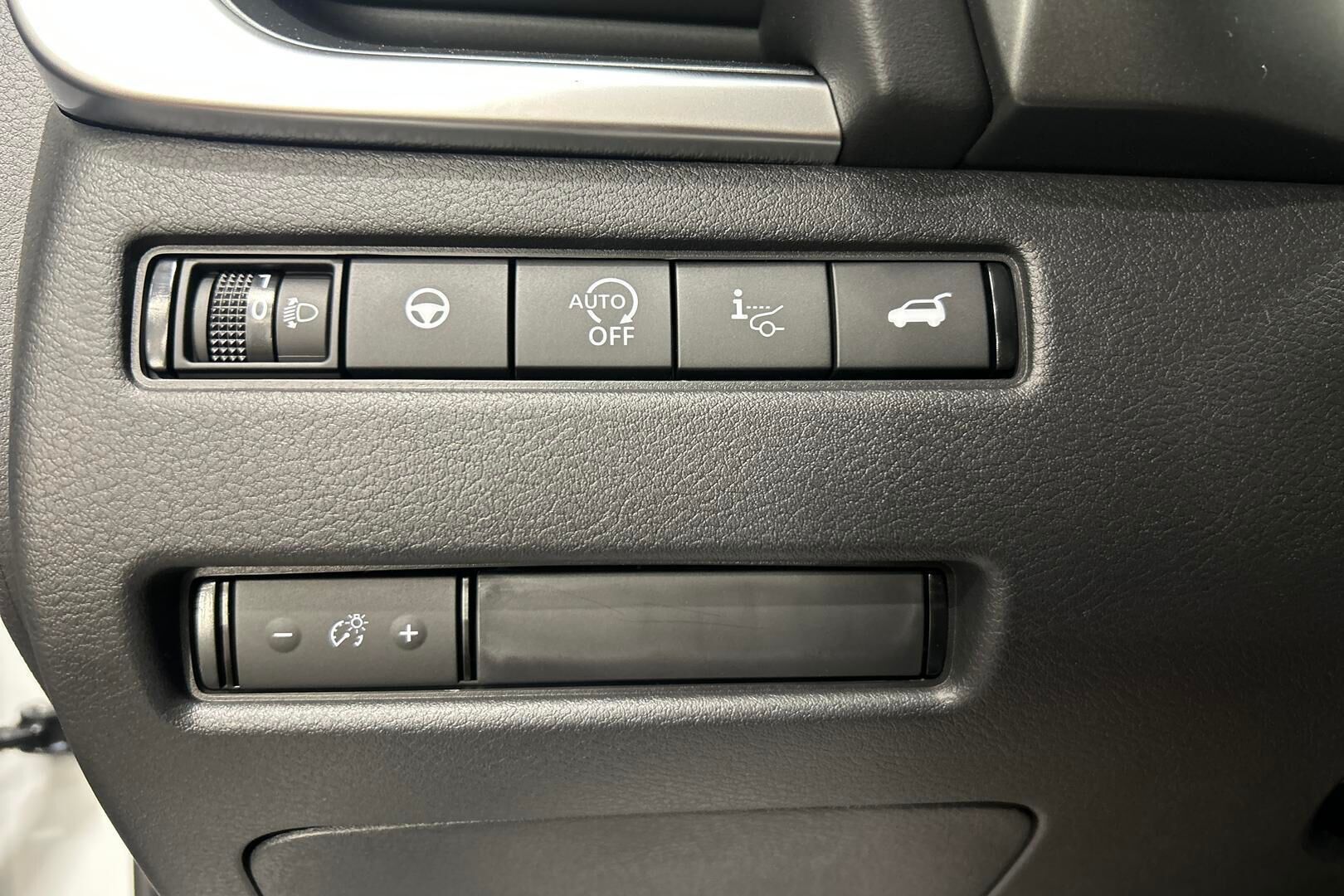 Nissan Qashqai iso kuva 17