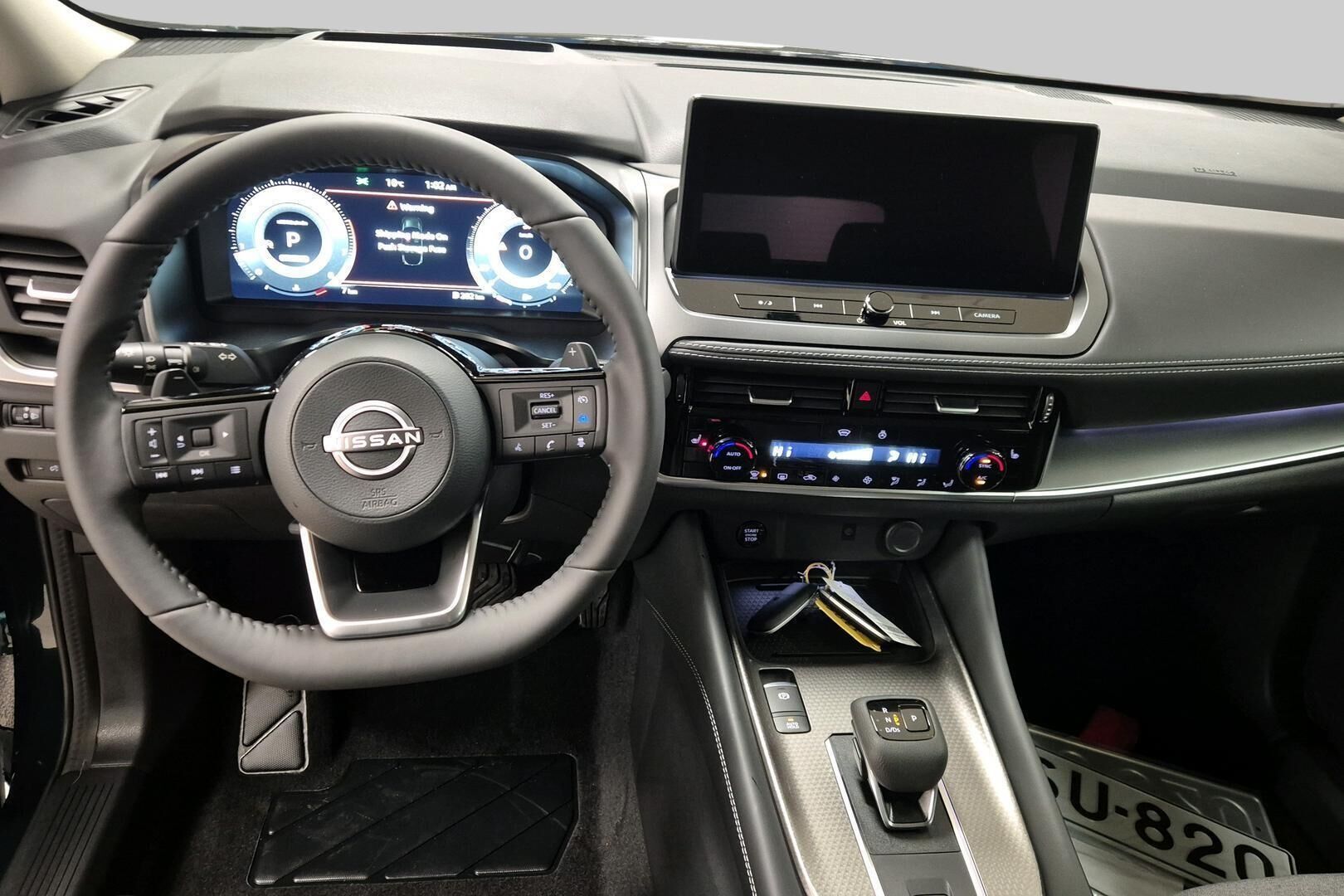 Nissan Qashqai iso kuva 17