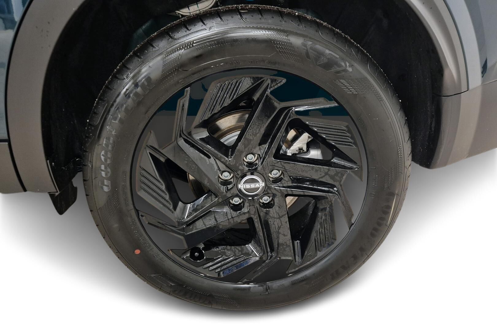 Nissan Qashqai iso kuva 6