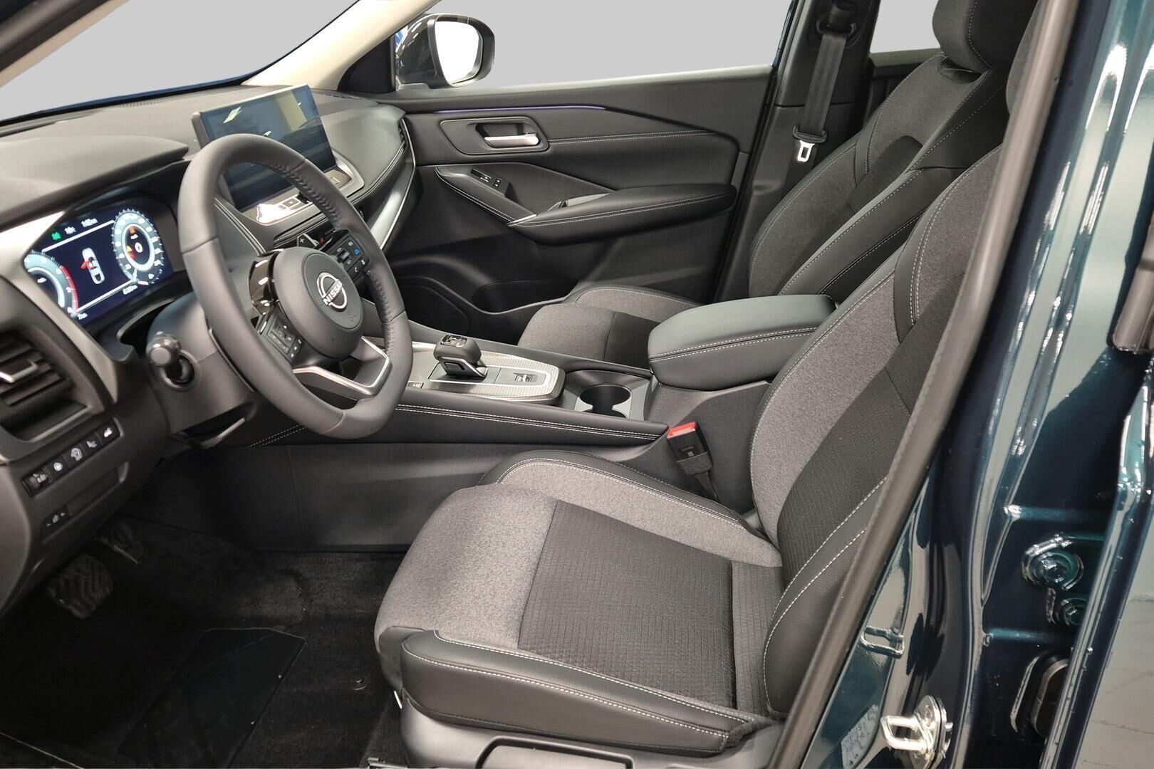 Nissan Qashqai iso kuva 3