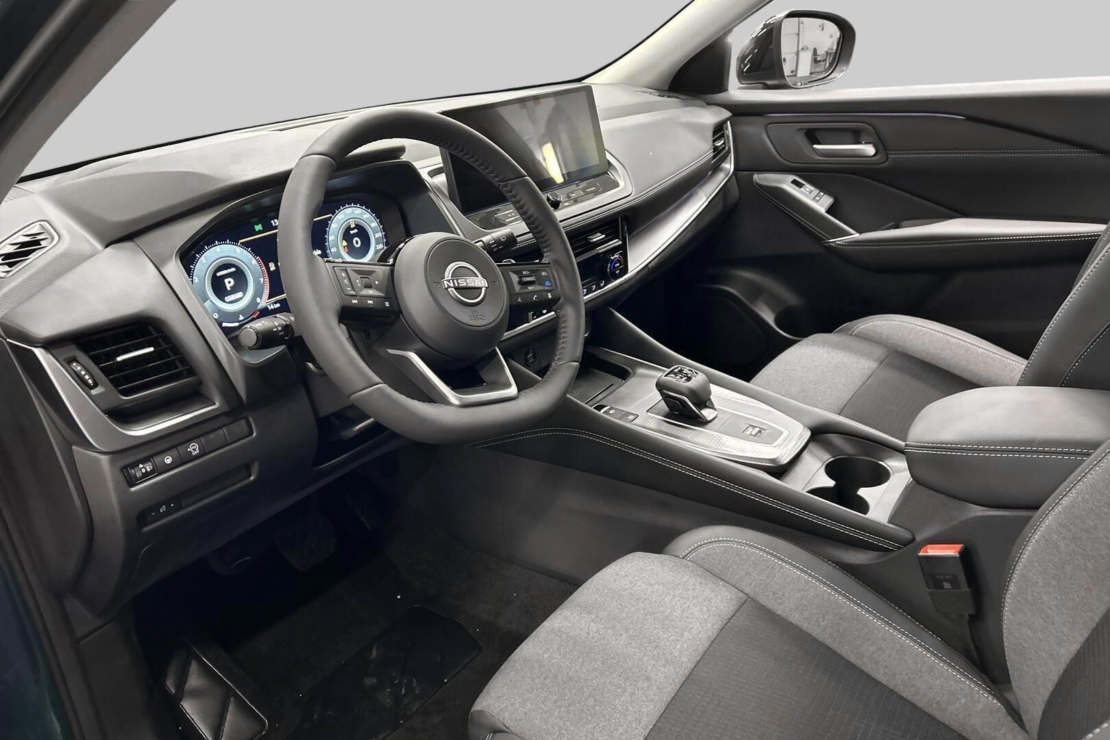 Nissan Qashqai iso kuva 7