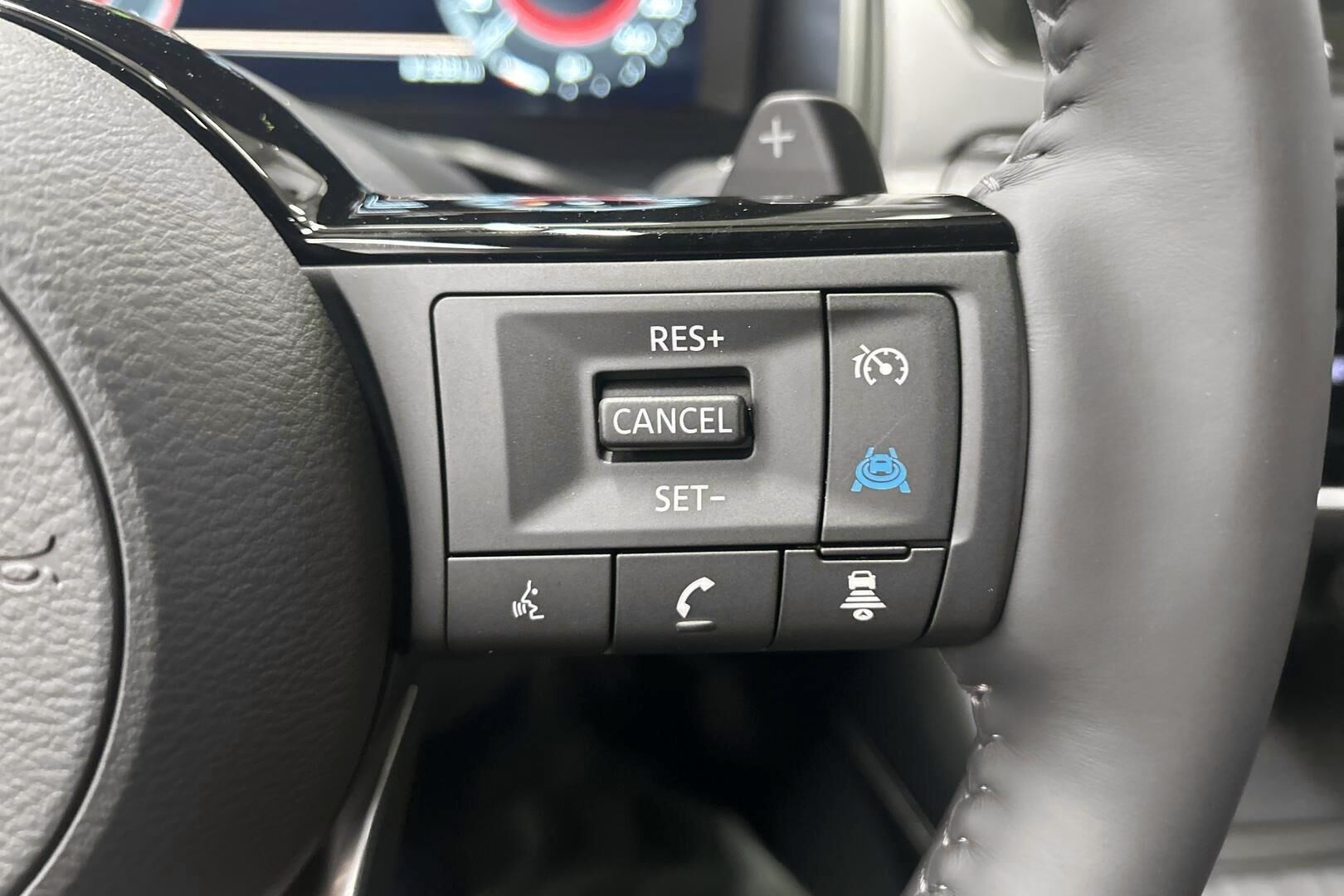Nissan Qashqai iso kuva 15