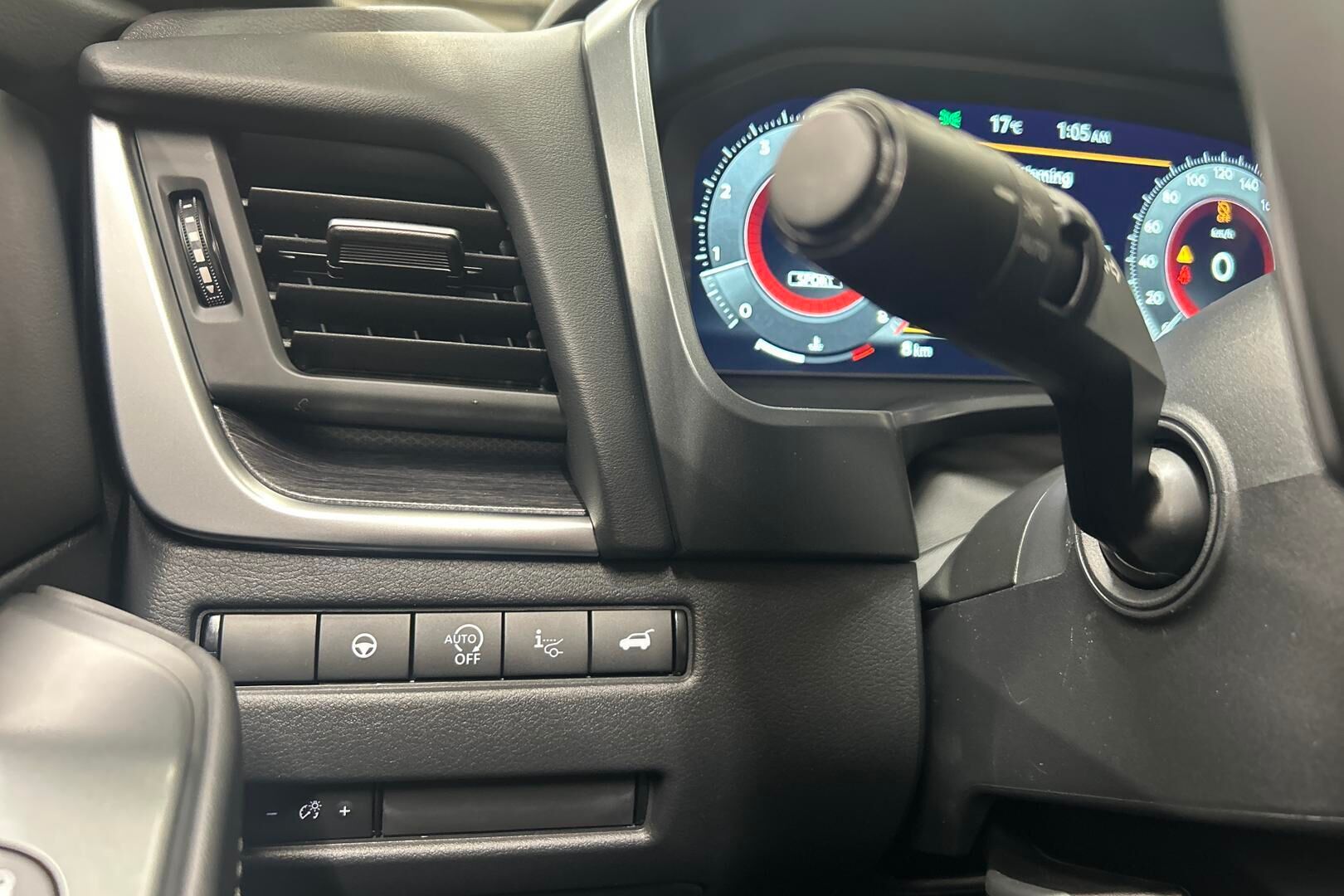 Nissan Qashqai iso kuva 21