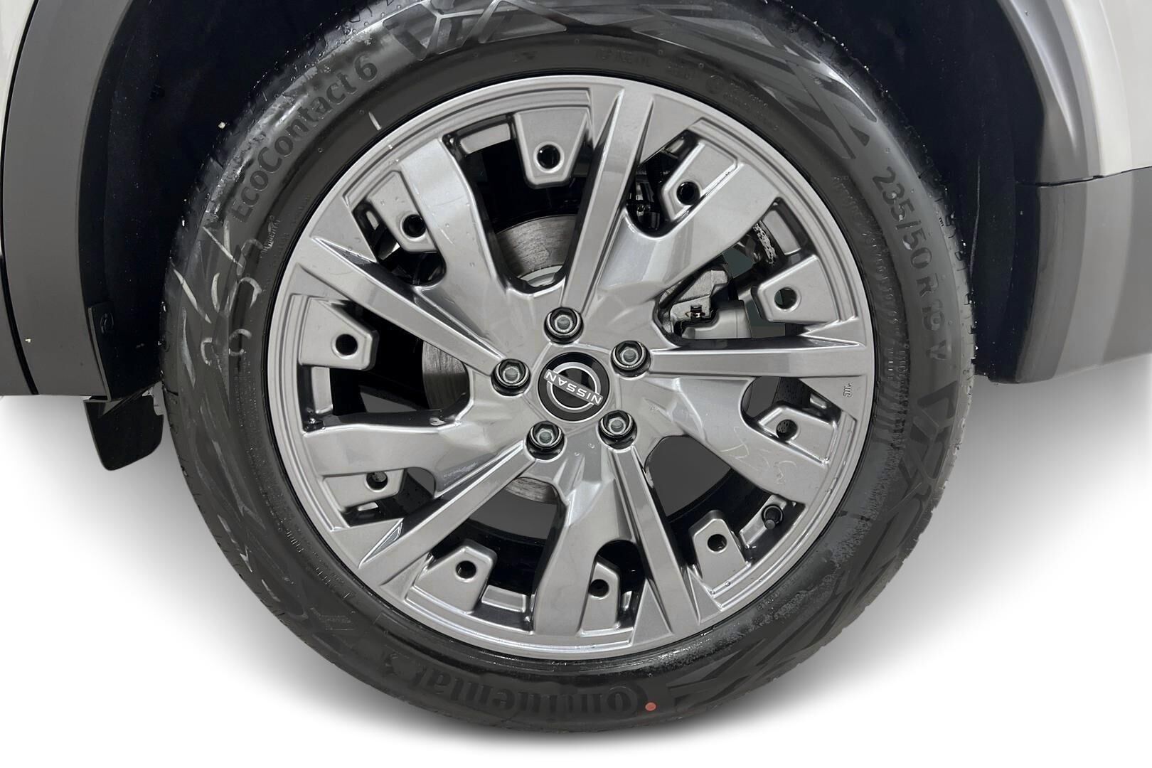 Nissan Qashqai iso kuva 10