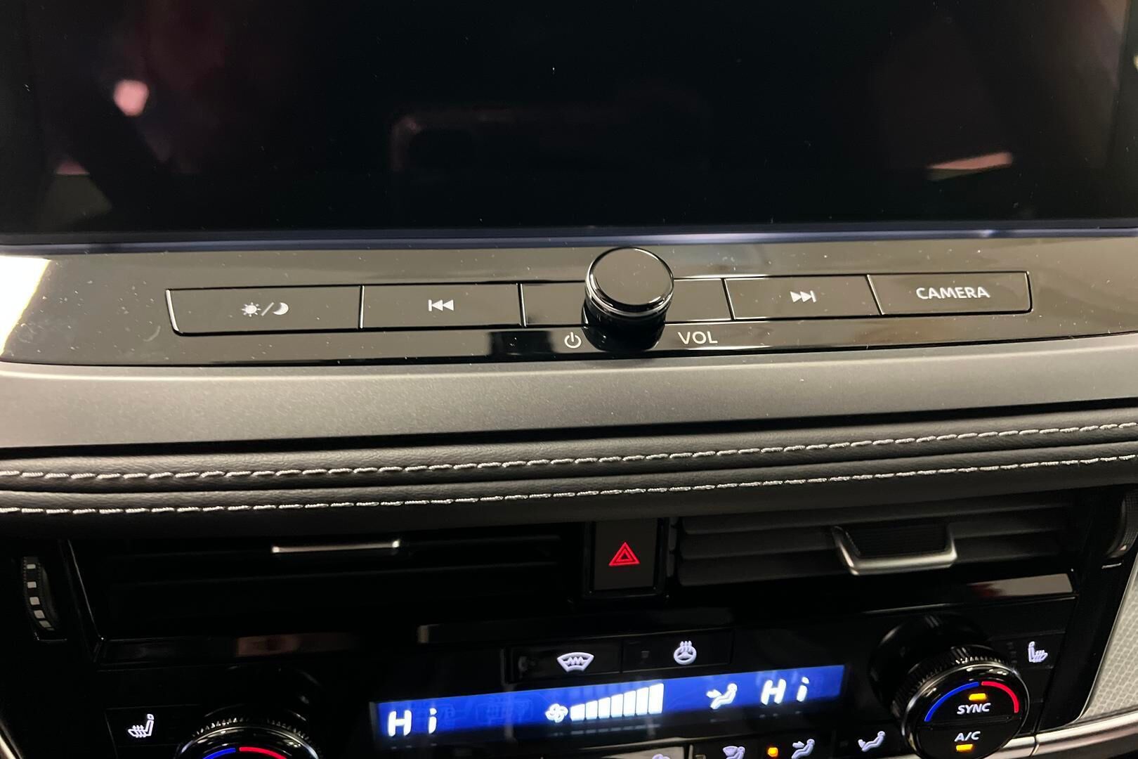 Nissan Qashqai iso kuva 15