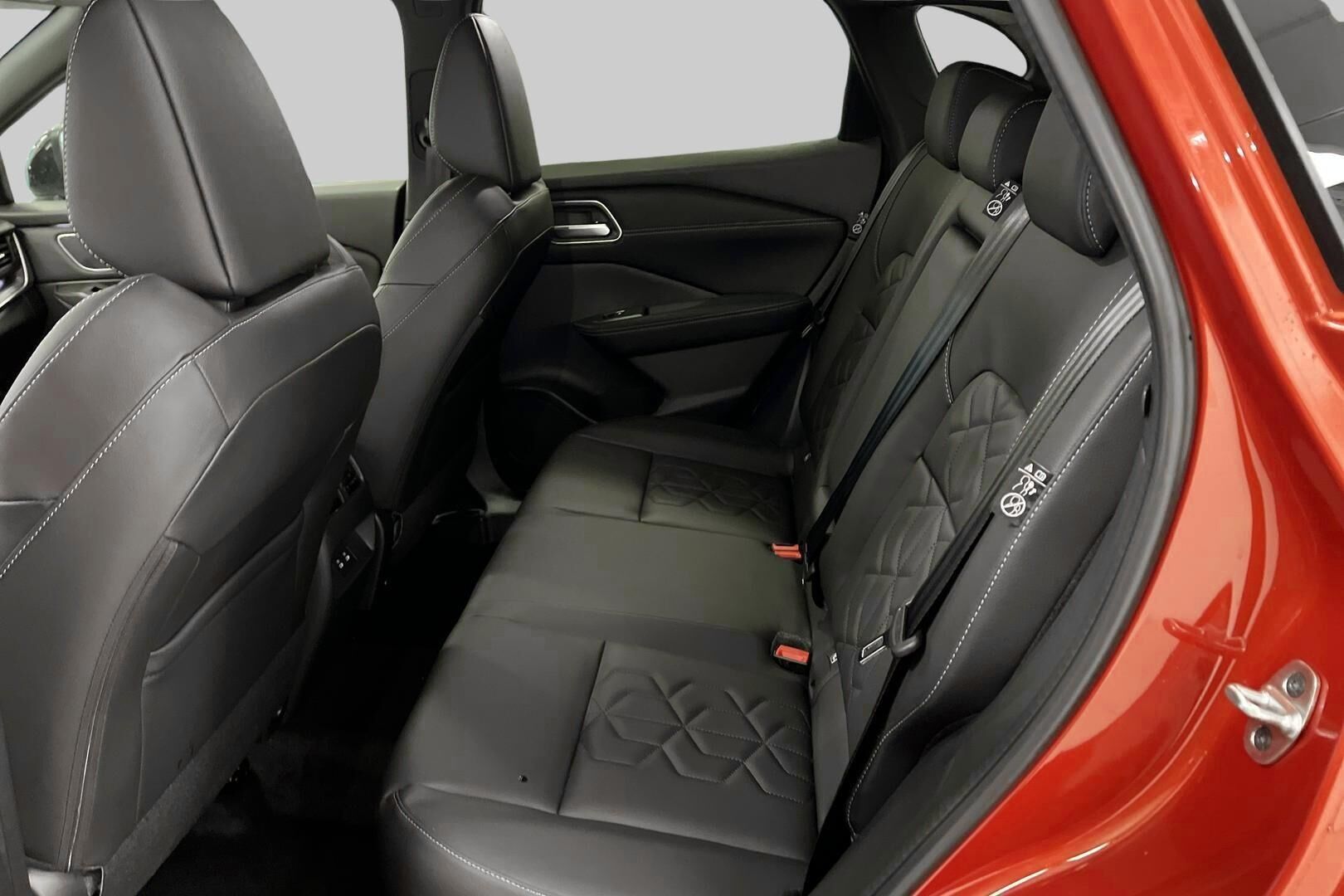 Nissan Qashqai iso kuva 9