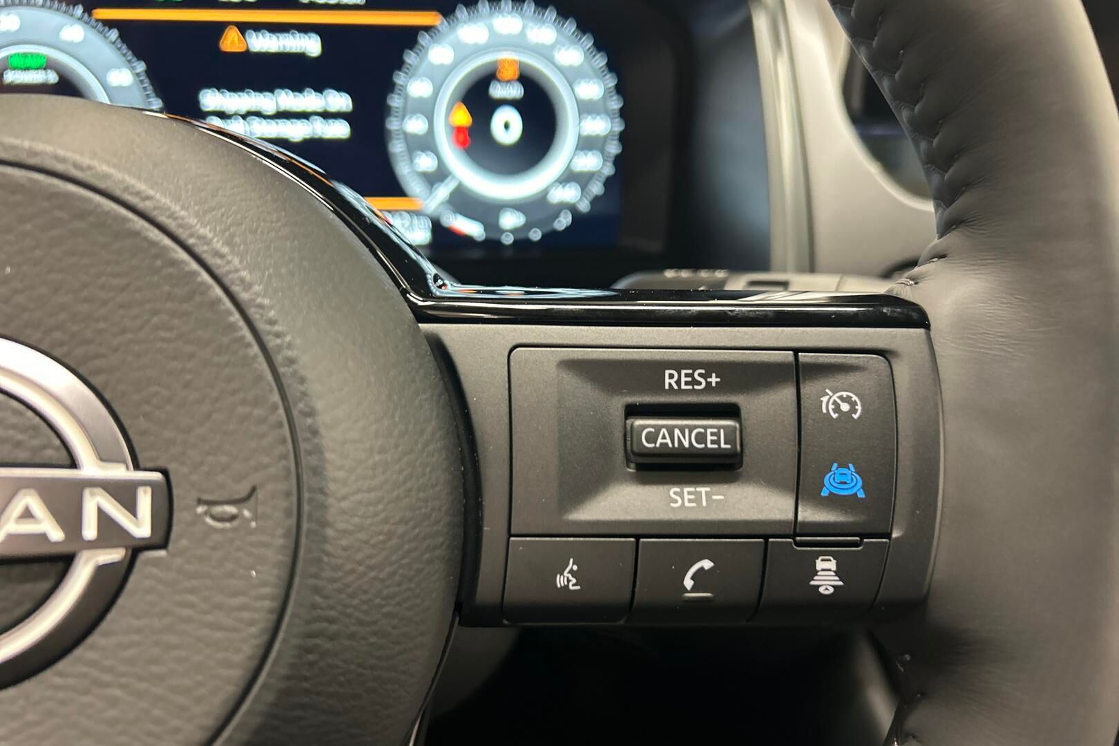 Nissan Qashqai iso kuva 15