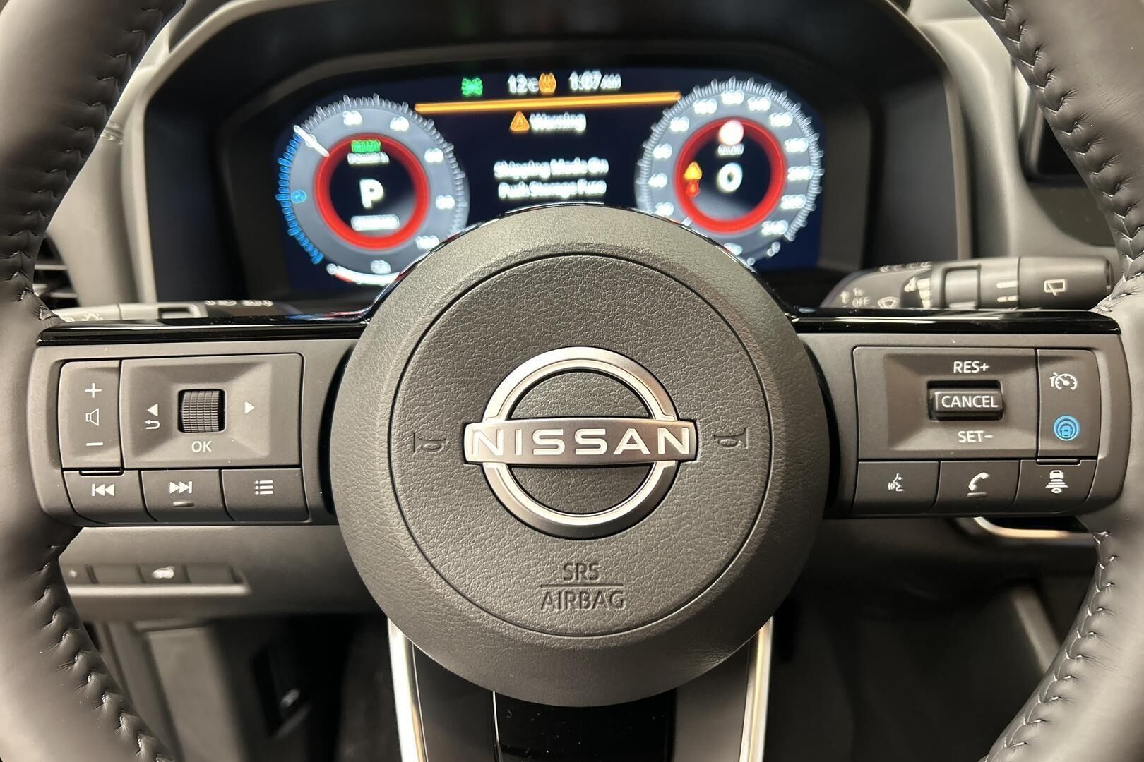 Nissan X-Trail iso kuva 3