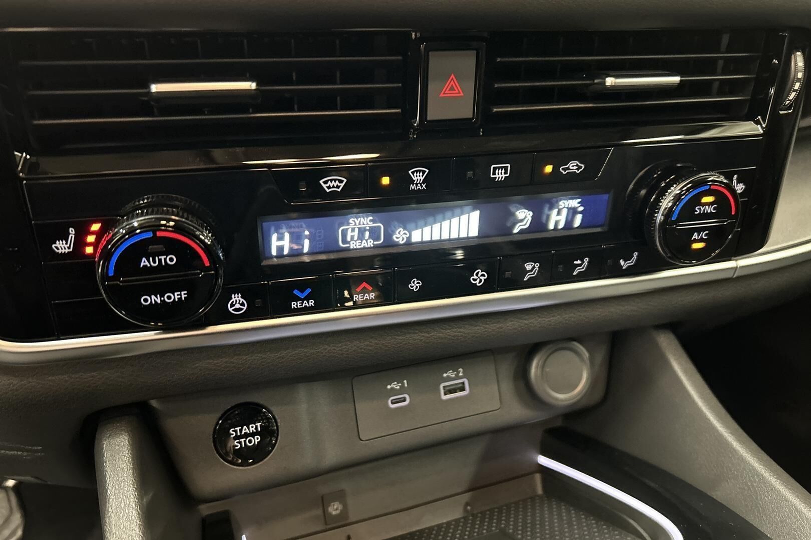 Nissan X-Trail iso kuva 19