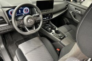 Nissan X-Trail esikatselu 12