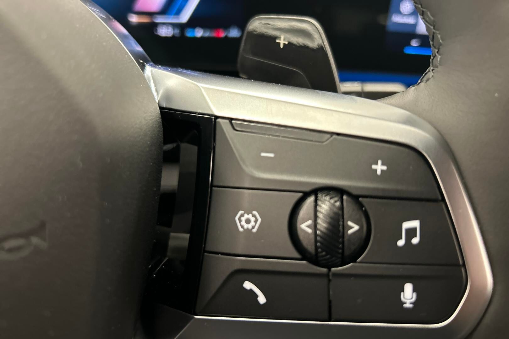 BMW 1-SARJA iso kuva 12