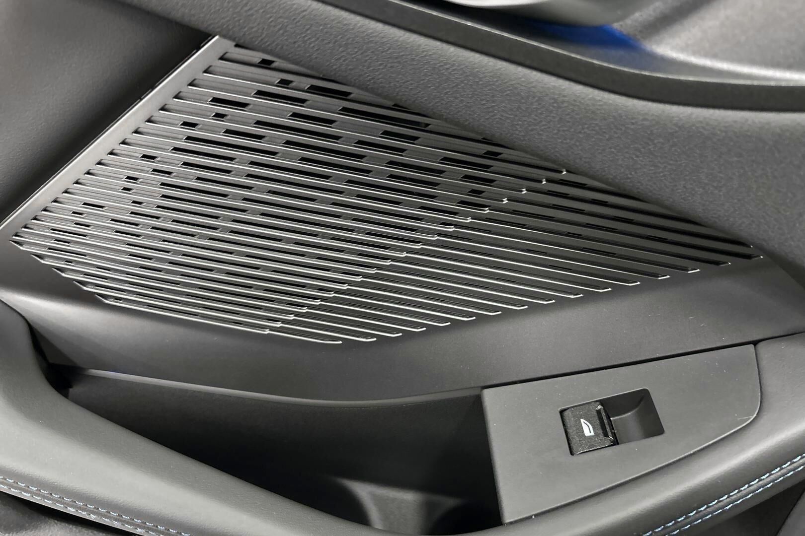 BMW 1-SARJA iso kuva 17