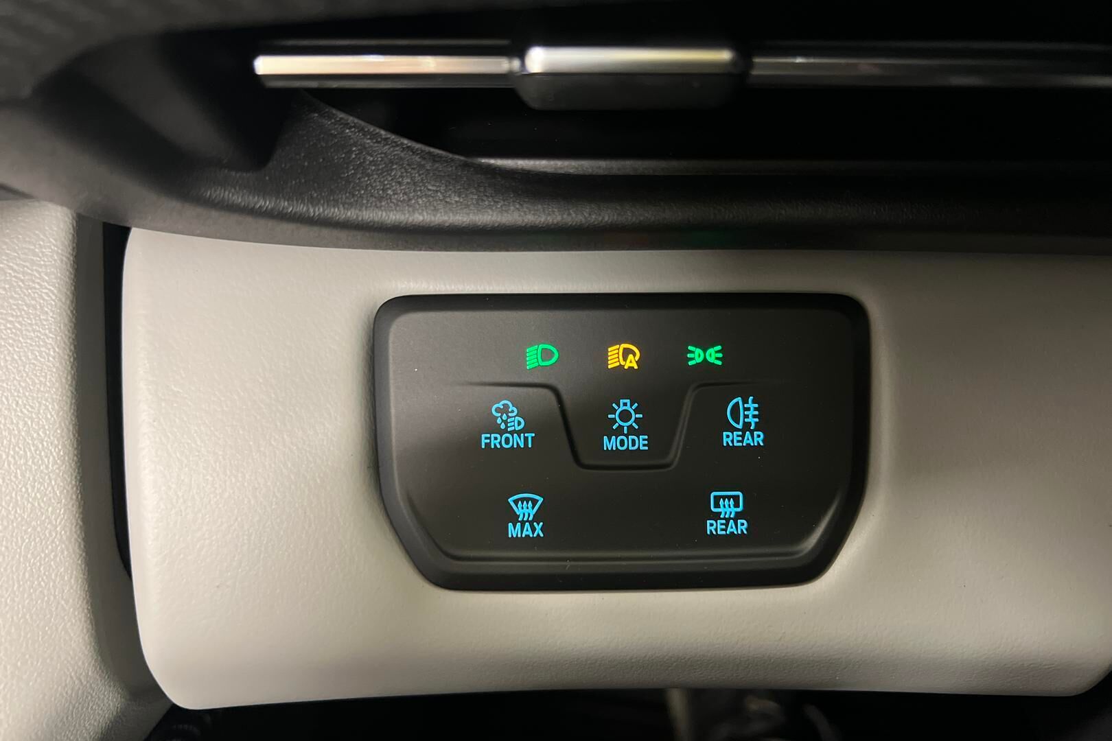 Ford Capri iso kuva 8