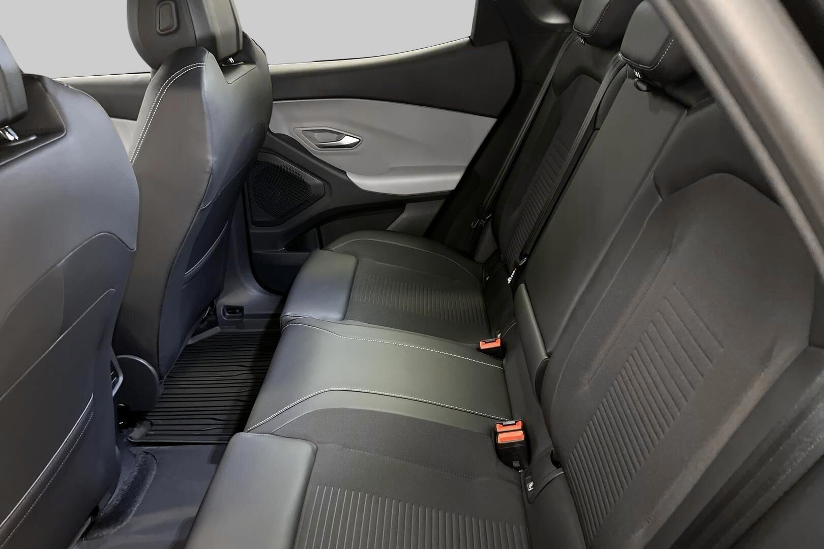 Ford Capri iso kuva 2