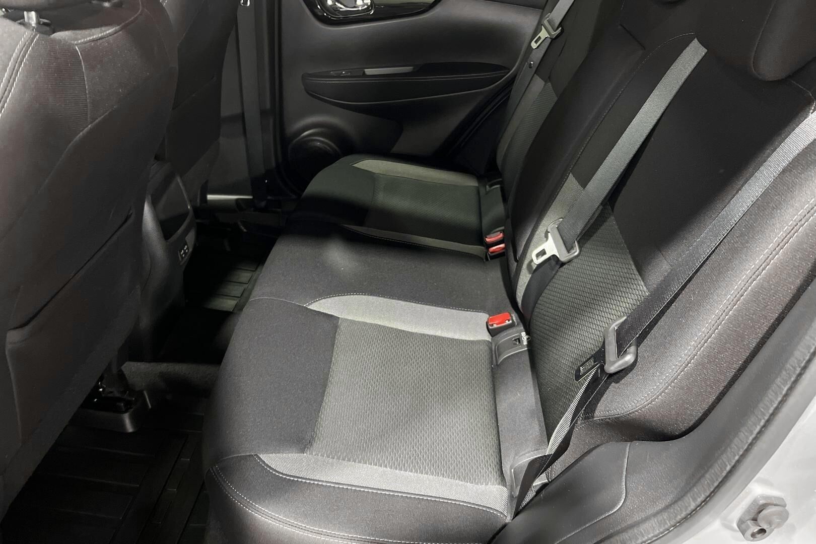 Nissan Qashqai iso kuva 10