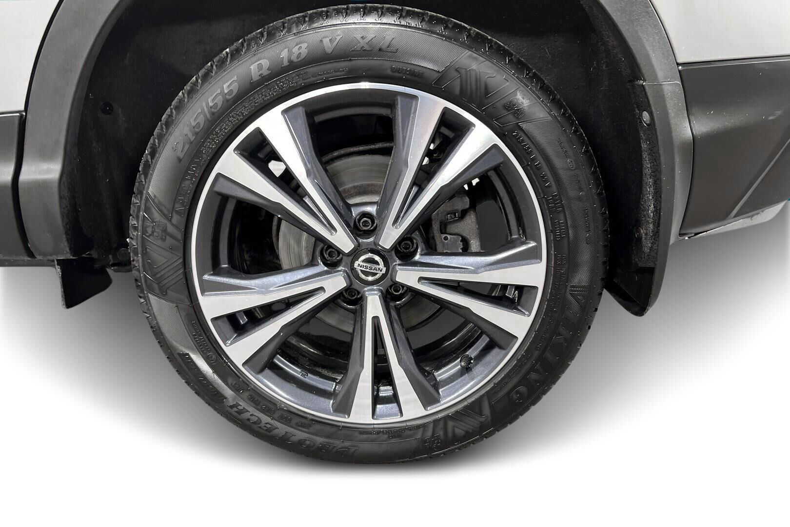 Nissan Qashqai iso kuva 18