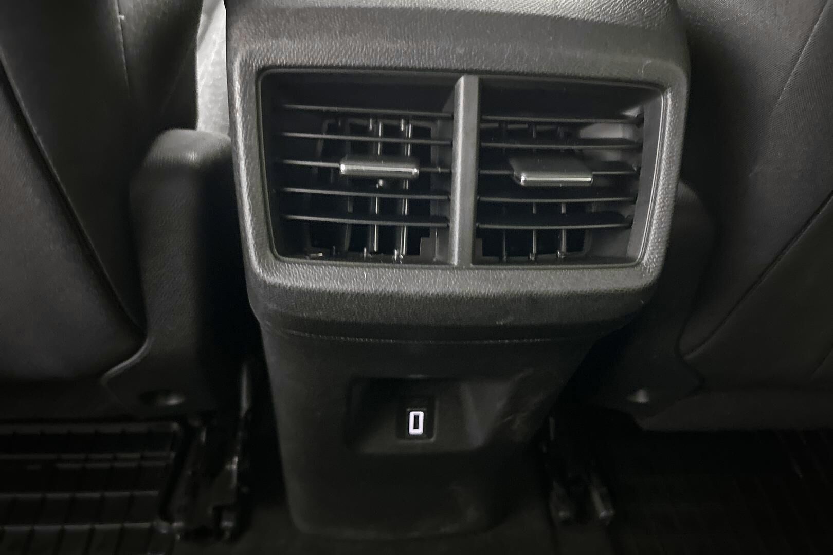 Citroen C5 Aircross iso kuva 16