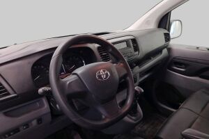 Toyota Proace esikatselu 2