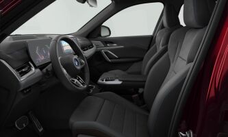 BMW iX1 esikatselu 2