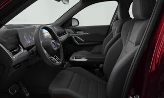 BMW iX1 esikatselu 2