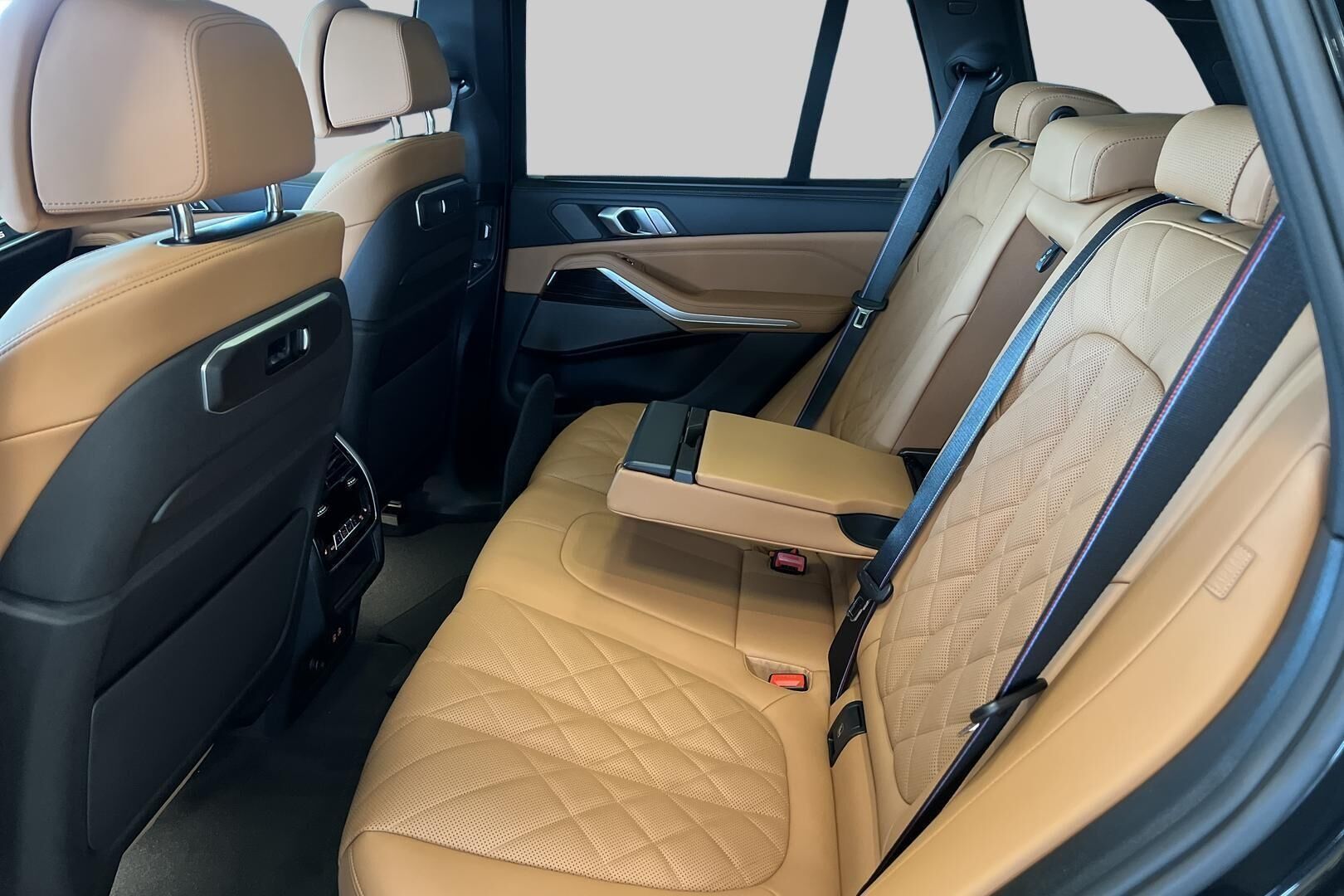 BMW X5 iso kuva 9