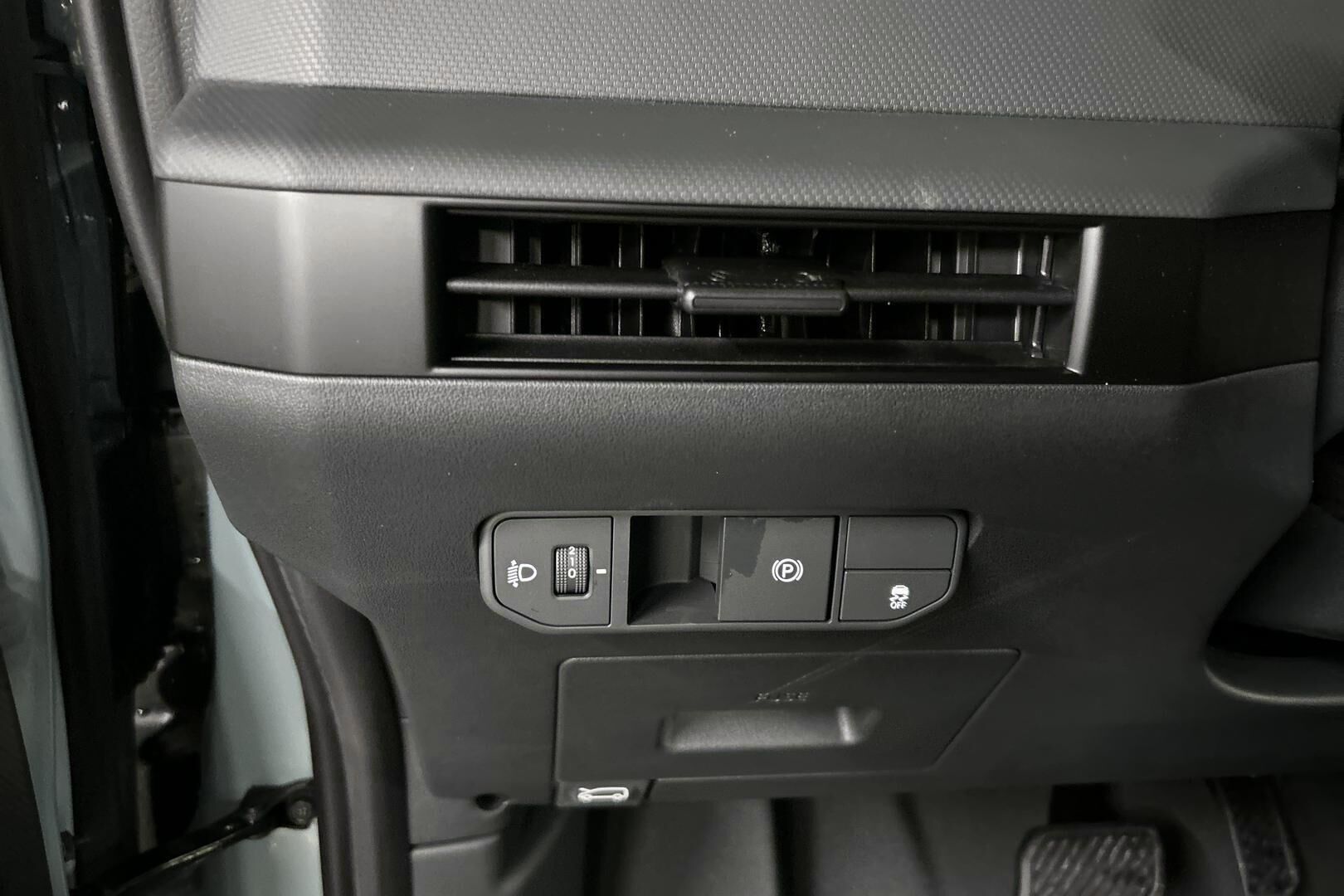 Kia PV5 iso kuva 25