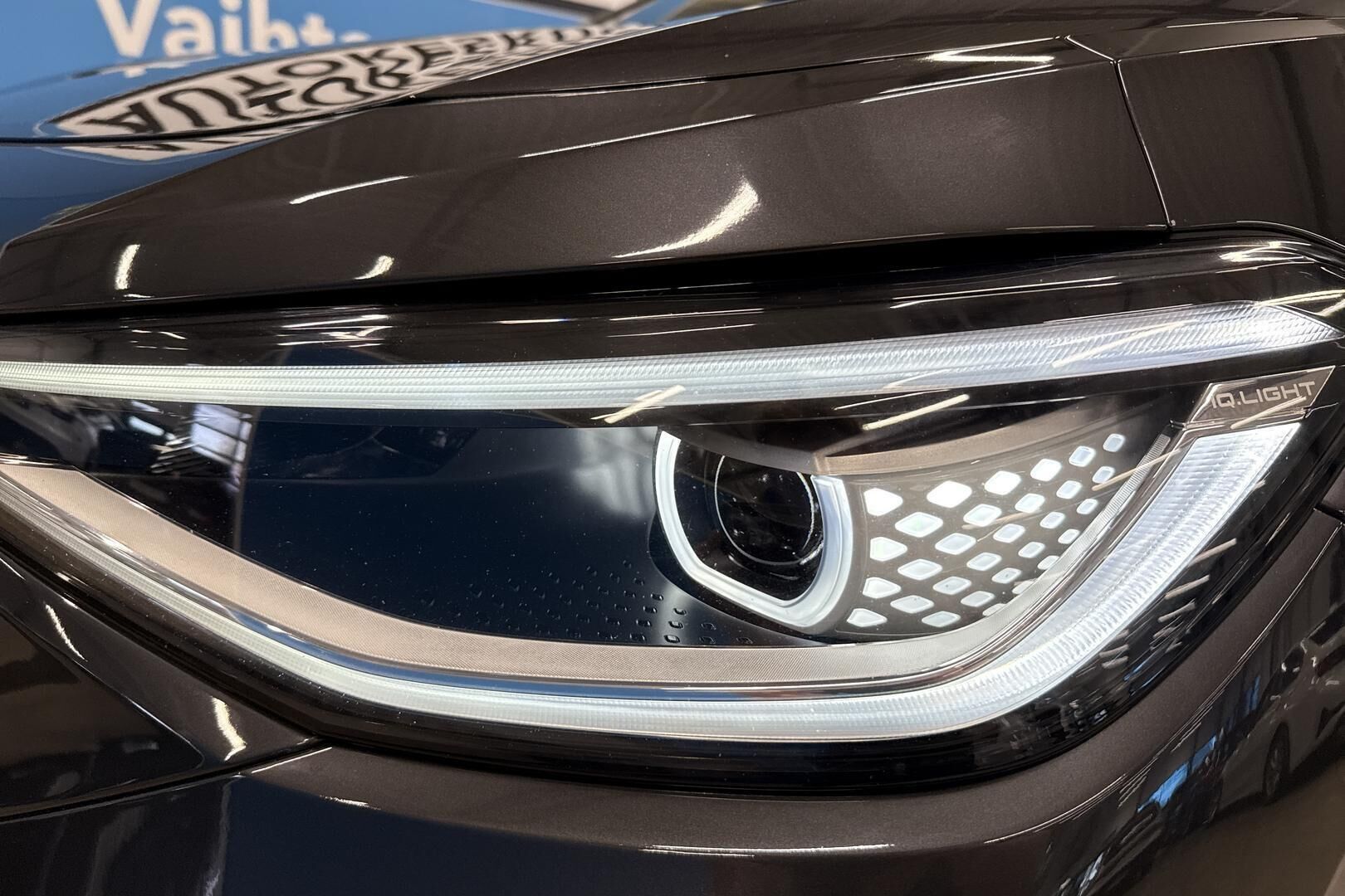 VOLKSWAGEN ID.4 iso kuva 28