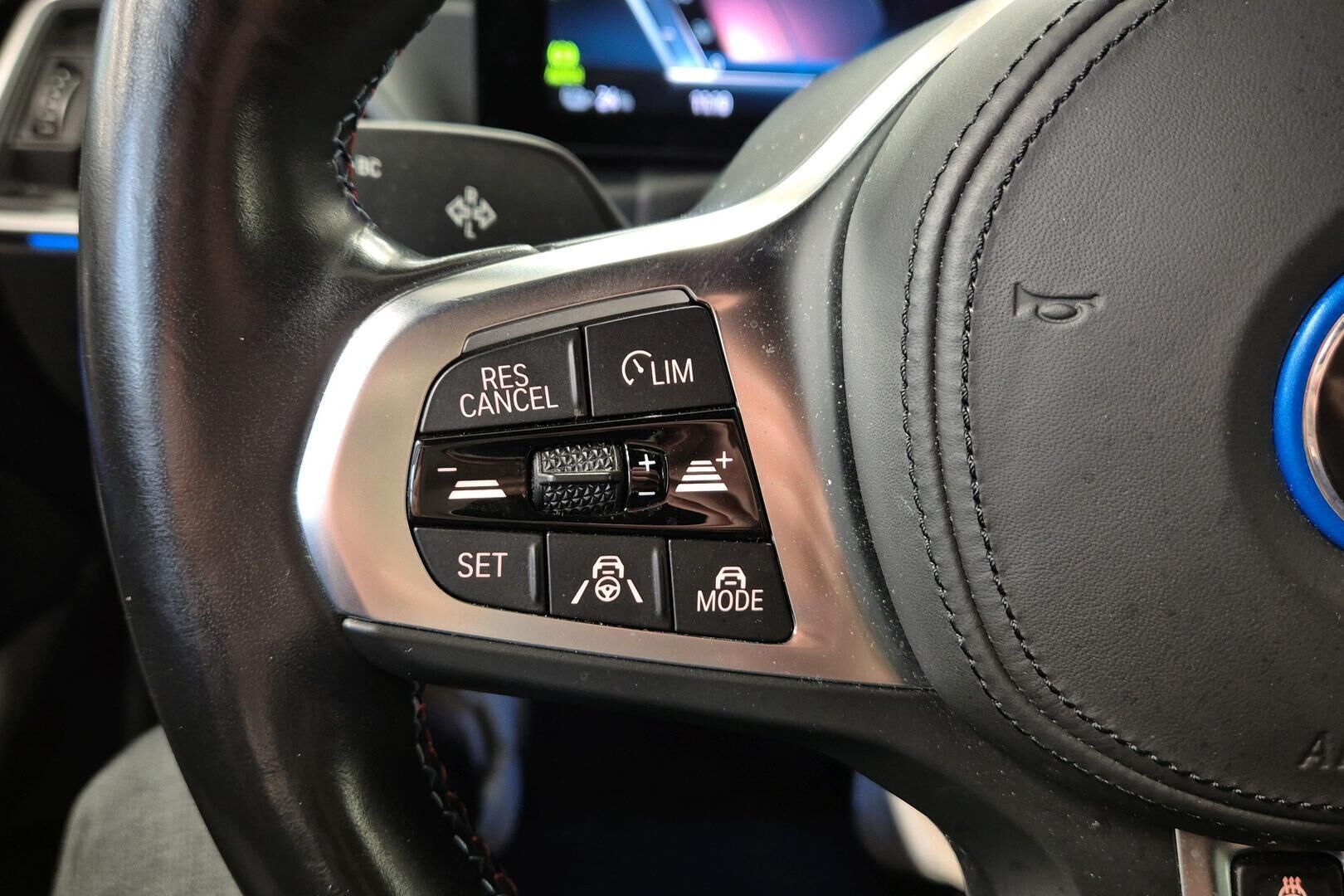 BMW I4 M50 iso kuva 8