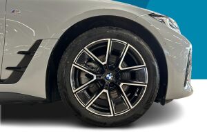 BMW I4 esikatselu 12