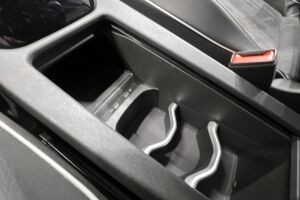 VOLKSWAGEN ID.4 esikatselu 11