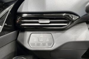 VOLKSWAGEN ID.4 esikatselu 15