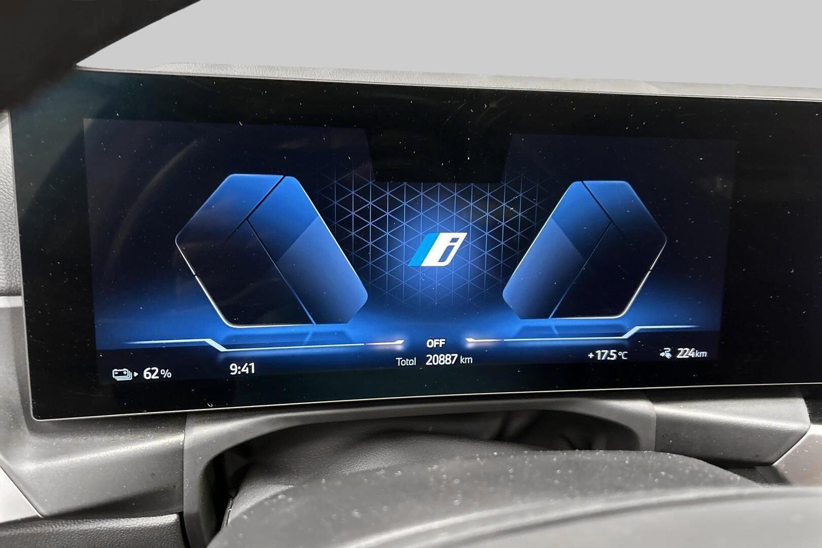 BMW I4 iso kuva 14