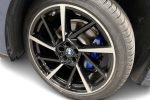 BMW IX3 esikatselu 10