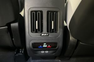 BMW IX3 esikatselu 13