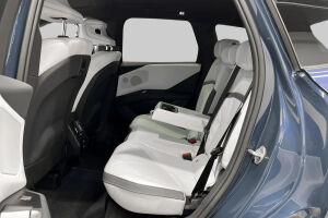 BMW IX3 esikatselu 17