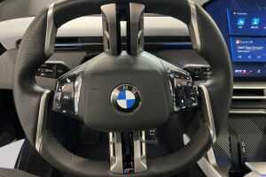 BMW IX3 esikatselu 15