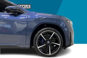 BMW IX3 esikatselu 21