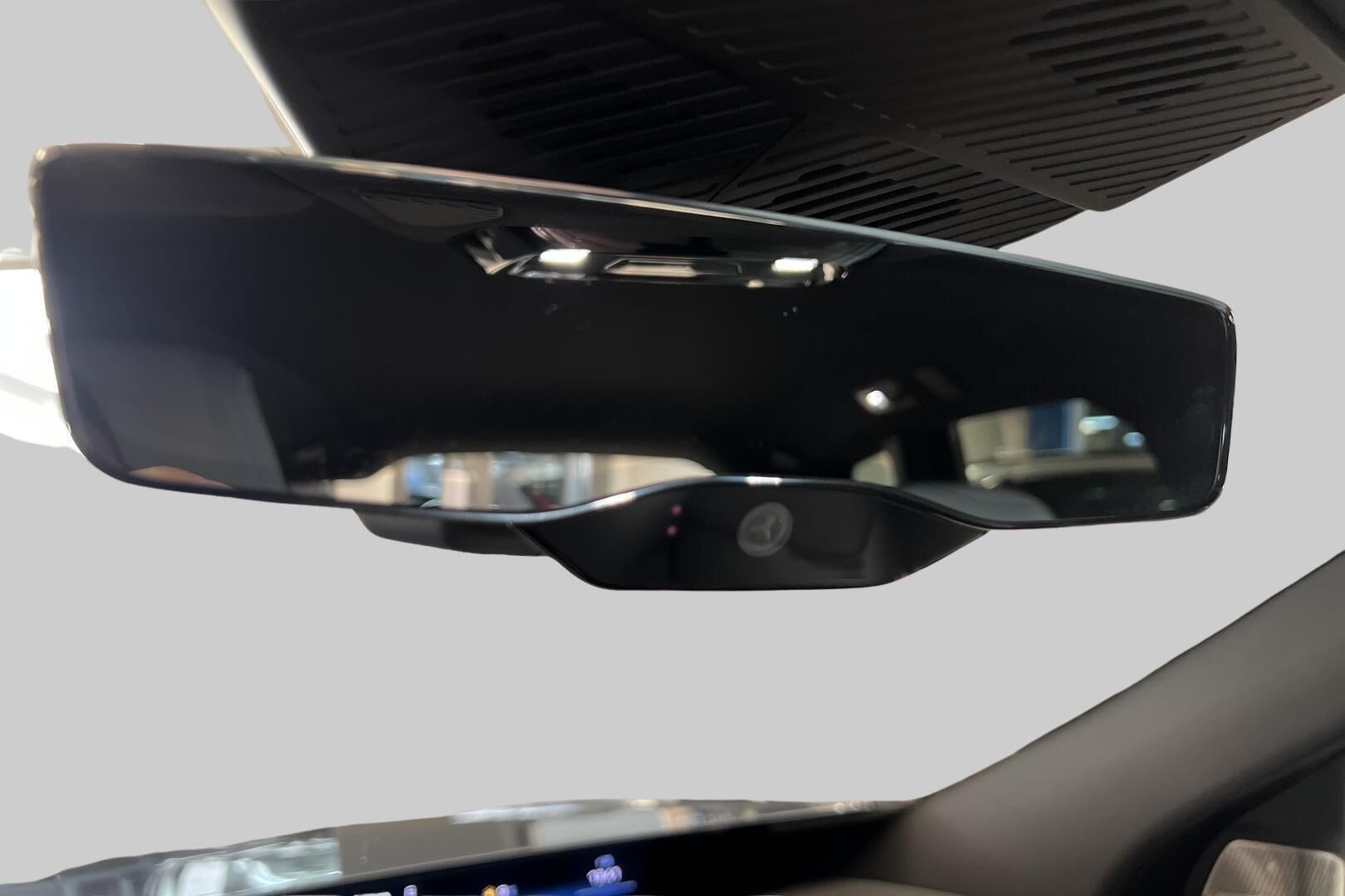 BMW IX3 iso kuva 20