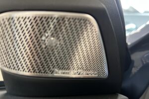 BMW IX3 esikatselu 21